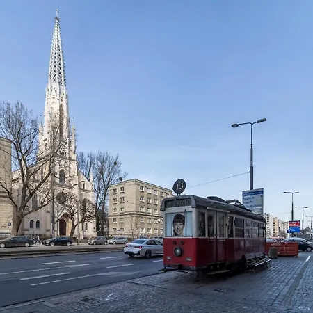 Old Town Metro Ratusz Trendy Getaway By Polandbnb 바르샤바