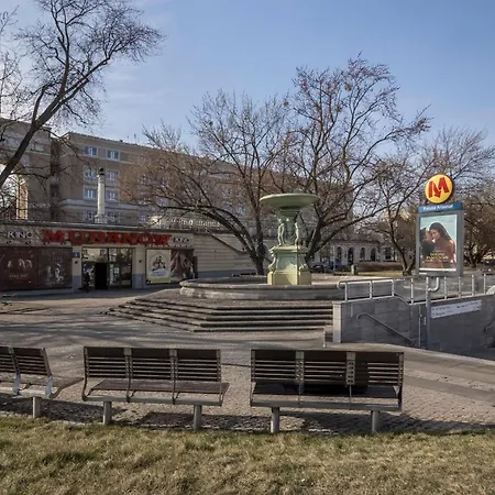 Old Town Metro Ratusz Trendy Getaway By Polandbnb *