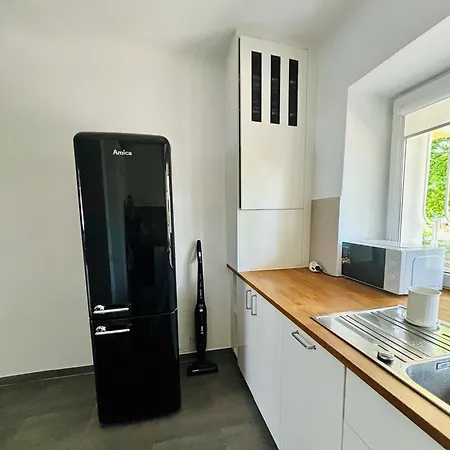 شقة Trendy Getaway Old Town Metro By Polandbnb *