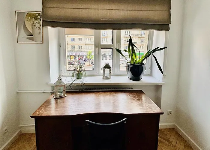 شقة Trendy Getaway Old Town Metro By Polandbnb